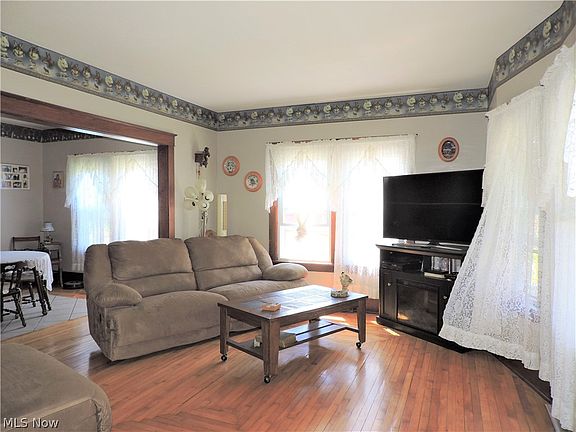 3rd image of 2340 Greenwich East Townline Rd S