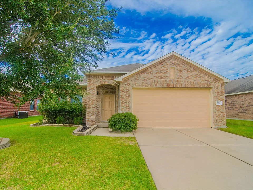 18314 Fairwood Meadow Ct