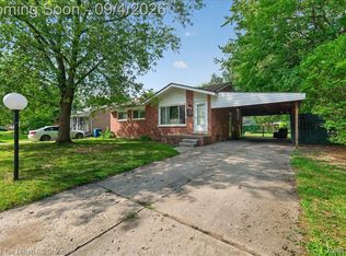 31600 Grandview Ave, Westland, MI 48186