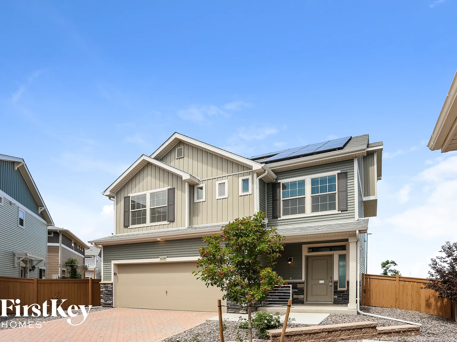 3 bed, 2.0 bath, 1982 sqft, $2,720 — Photo 2