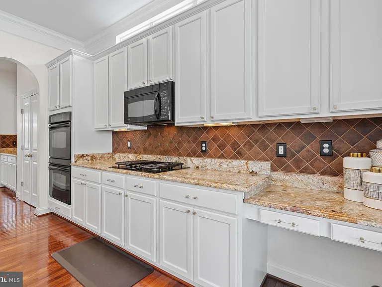 22839 Vickery Park Dr — Photo 17