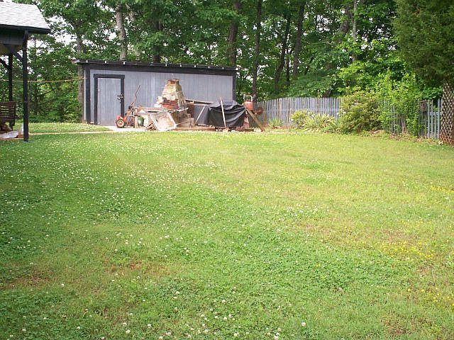 2nd image of 1022 Crisp Dr
