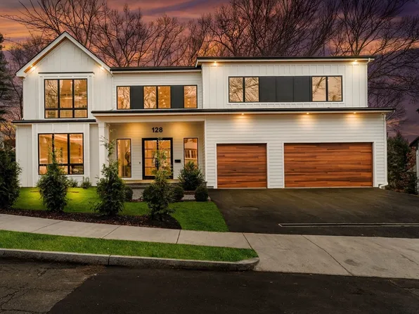 128 Charlemont St, Newton, MA 02461