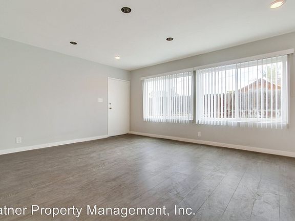 2nd image of 1411 N Mansfield Ave APT 5