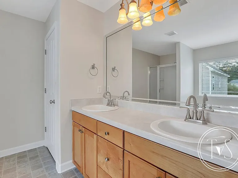175 Summer Hill Ct — Photo 18