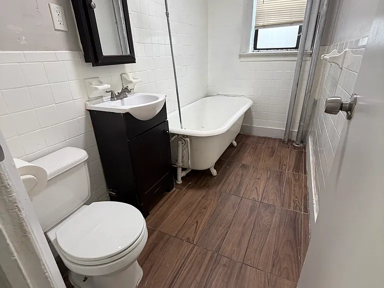 18 Kensington Ave #B1 — Photo 5