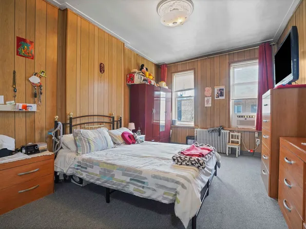 67-03 Myrtle Avenue image 27 of 36