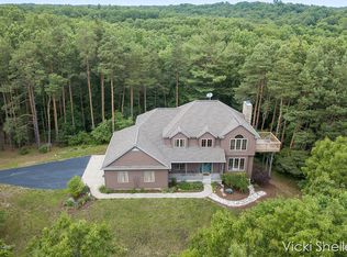 5458 7 Mile Rd NE, Belmont, MI 49306