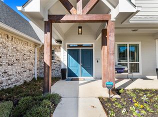 220 Rustic Pines Dr, Lufkin, TX 75904