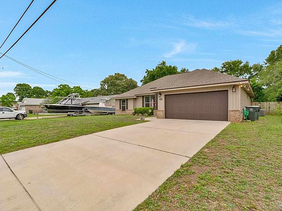 2nd image of 10921 Bridge Creek Dr