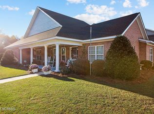 400 Stratton Pl, Washington, NC 27889