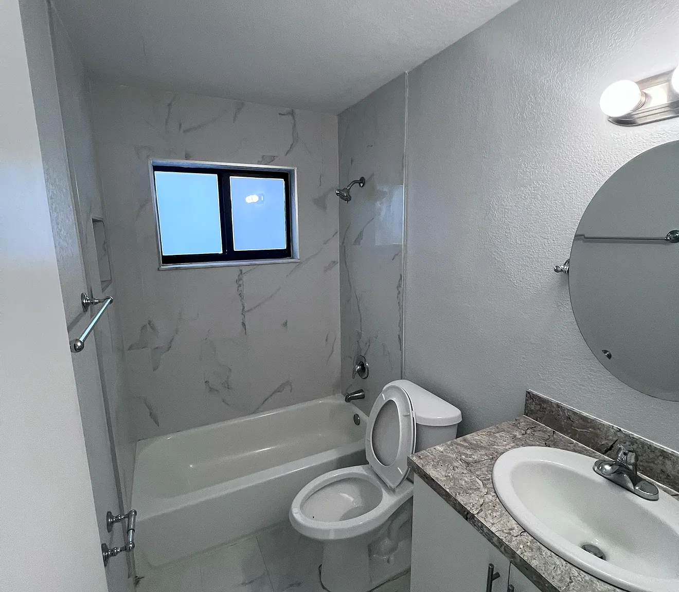 2 bed, 900 sqft, $2,150 — Photo 4
