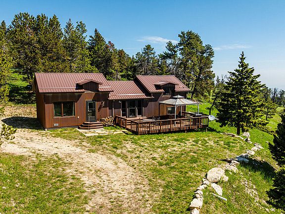 2nd image of 77 Blacktooth Rd