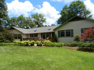 317 Skipjack Ln, Cobbs Creek, VA 23035