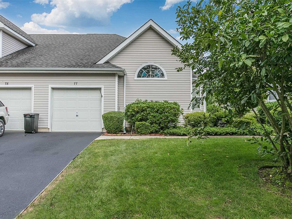 1st image of 77 Saddle Lakes Dr