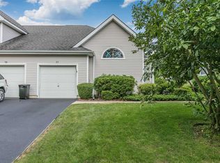 77 Saddle Lakes Dr, Riverhead, NY 11901