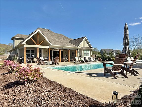 3rd image of 5110 Pond Bluff Dr