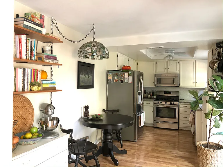 4231 Simsburry Cmn — Photo 18