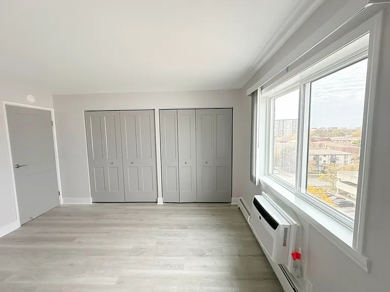 8348 W Catherine Ave #500 — Photo 8