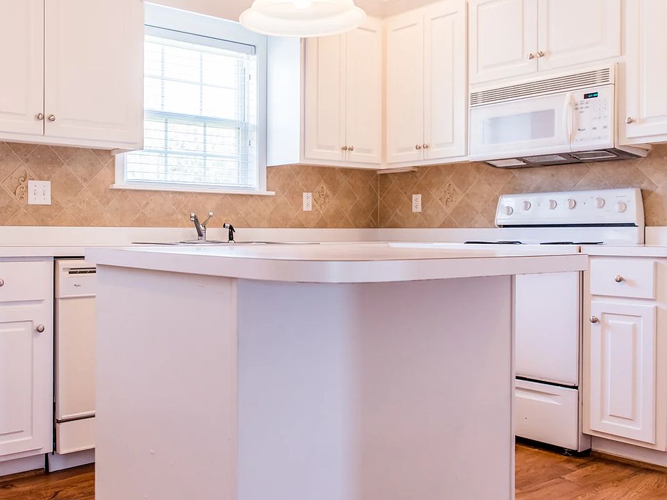 1st image of 705 S Harding Dr APT 604