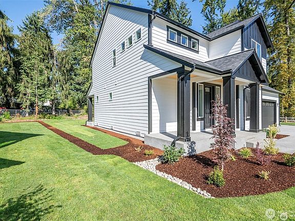 3rd image of 13022 51st Avenue E