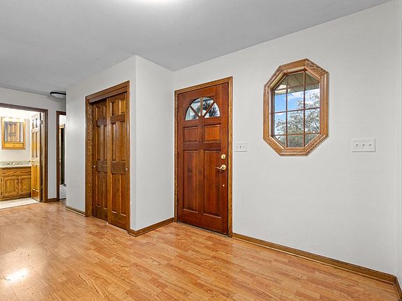 4th image of 4110 W Carpenter AVENUE