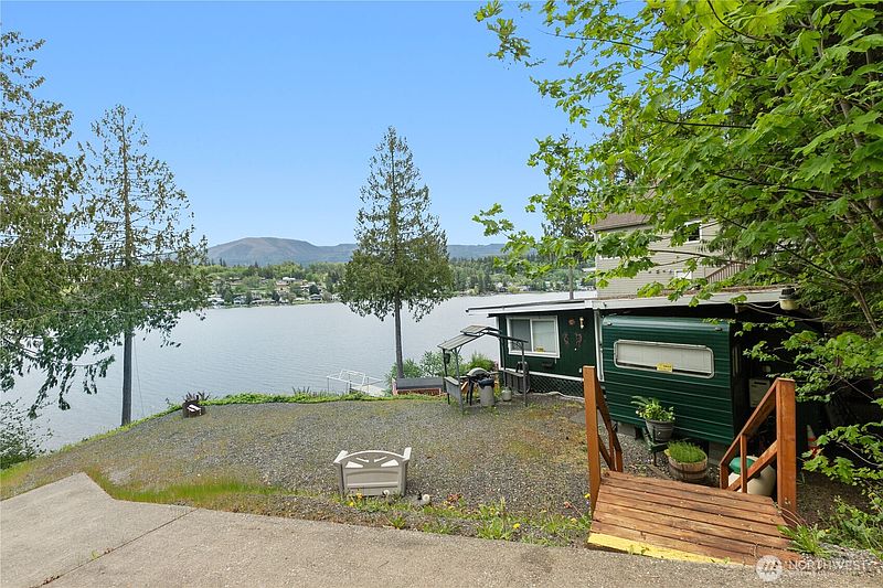 5th image of 18545 W Big Lake Boulevard