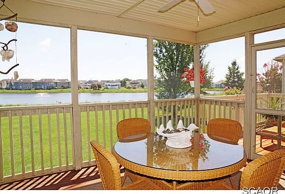3rd image of 274 Lakeside Dr