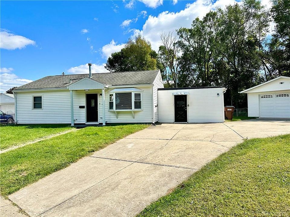 1st image of 12 Damon Ct