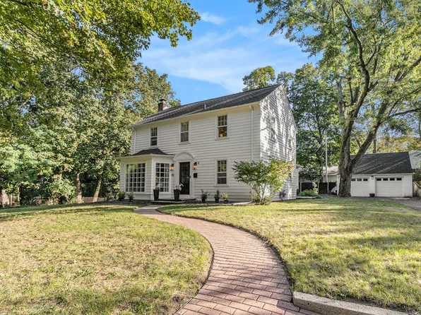115 Fairview Ave, Kalamazoo, MI 49001