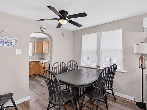 4th image of 411 W Magnolia Ave