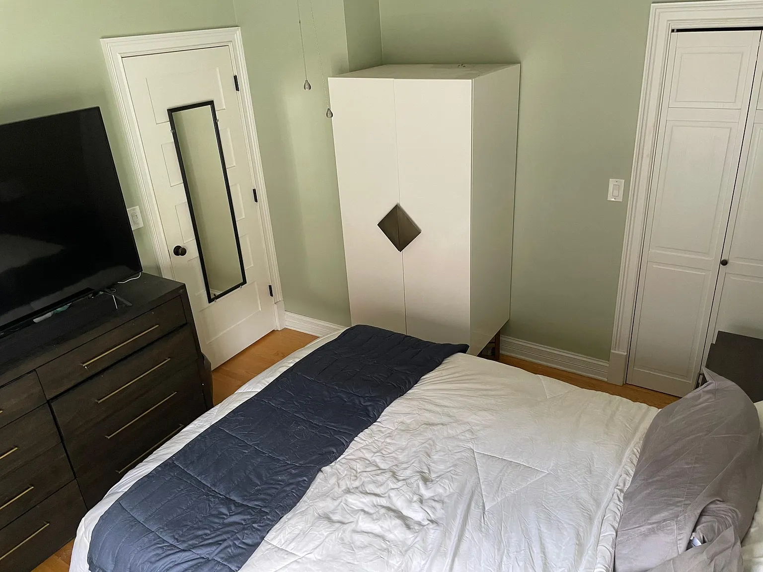 2 bed, 950 sqft, $2,550 — Photo 4