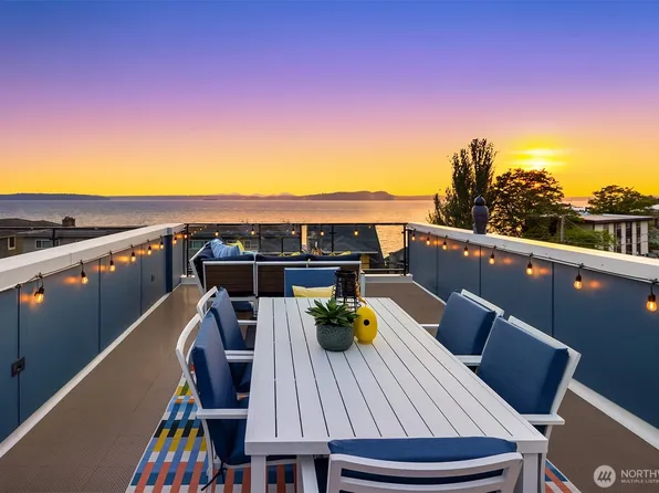 3852 Beach Drive SW #A, Seattle, WA 98116