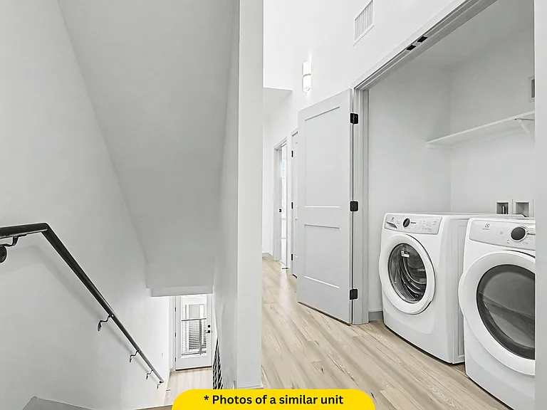 University Hills Townhomes — Photo 98