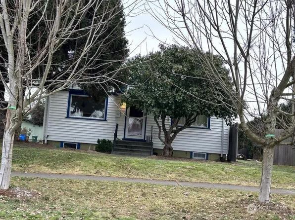 715 Thompson Street, Sumner, WA 98390