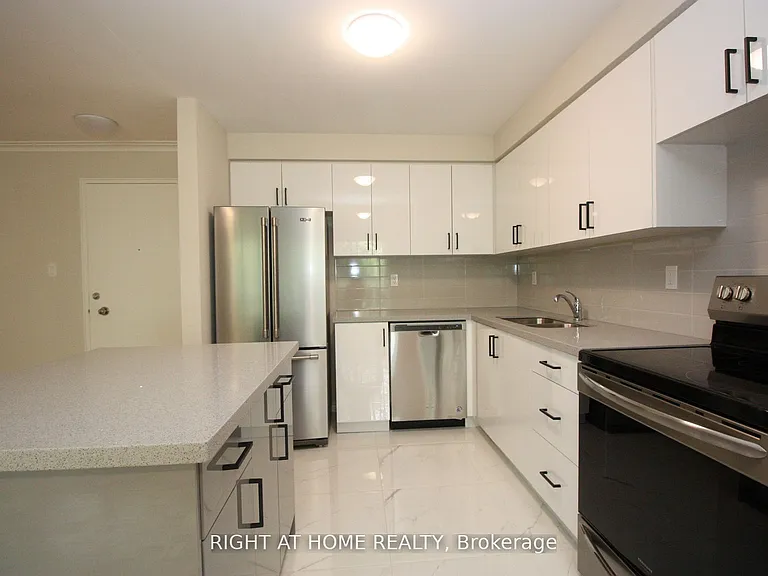306 The West Mall #206 — Photo 2