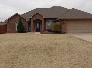 2203 Meadowview Dr, Duncan, OK 73533
