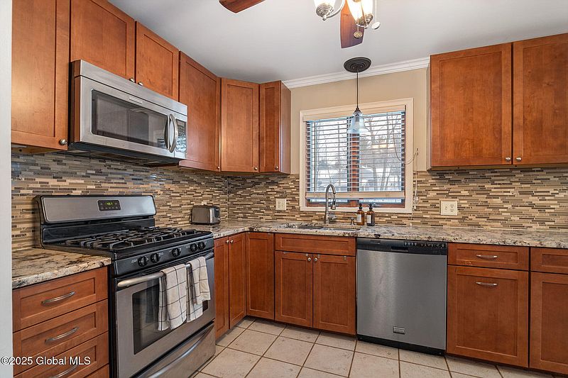 4th image of 39 Beechwood Drive