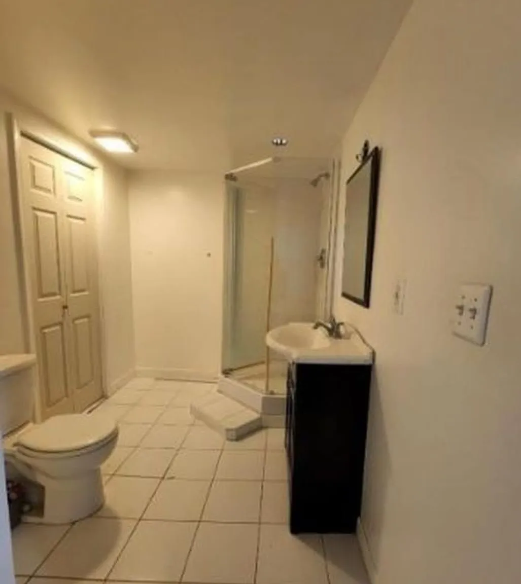 4 bed, 2.5 bath, 3120 sqft, $4,800 — Photo 4