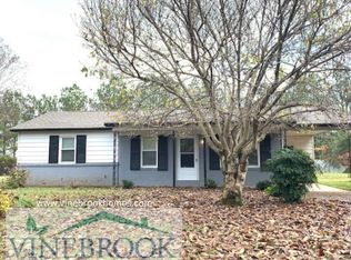 121 Edinburgh Dr, Athens, AL 35611