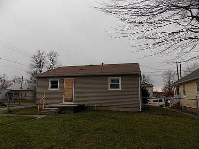 2nd image of 344 Park St