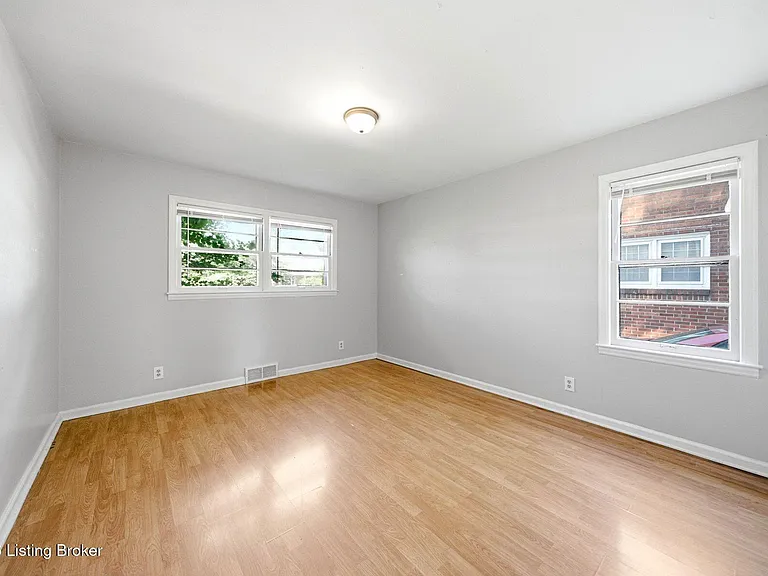 3021 Wedgewood Way — Photo 13