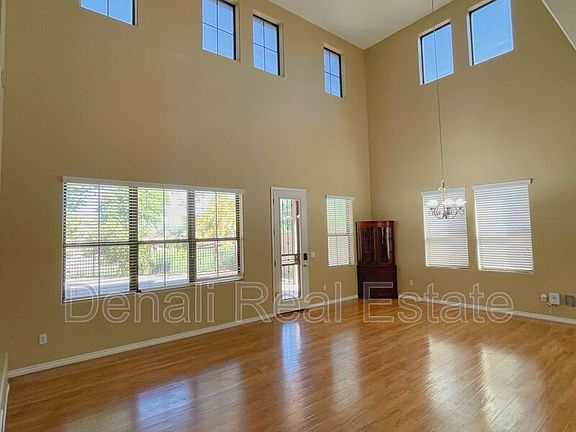 4th image of 1498 W Homestead Ct