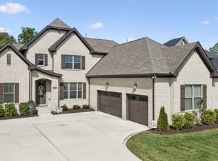 105 Hayden Ln, Gallatin, TN 37066