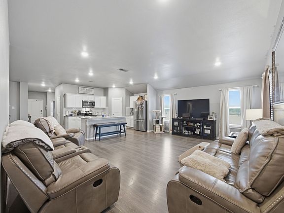 5th image of 101 Alydar Ln
