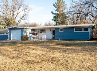 1419 Lincoln Rd, Bettendorf, IA 52722