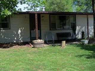 2nd image of 816 E Dunn Ave
