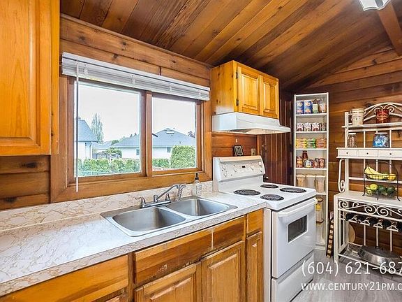 3rd image of 2853 McCallum Rd