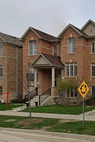 220 Inspire Blvd — Photo 1
