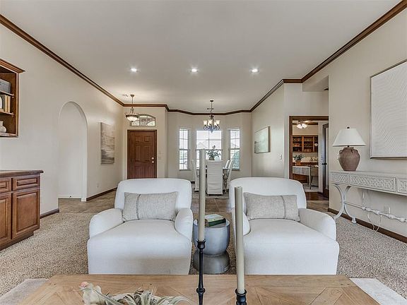 4th image of 8413 NW 124th Cir